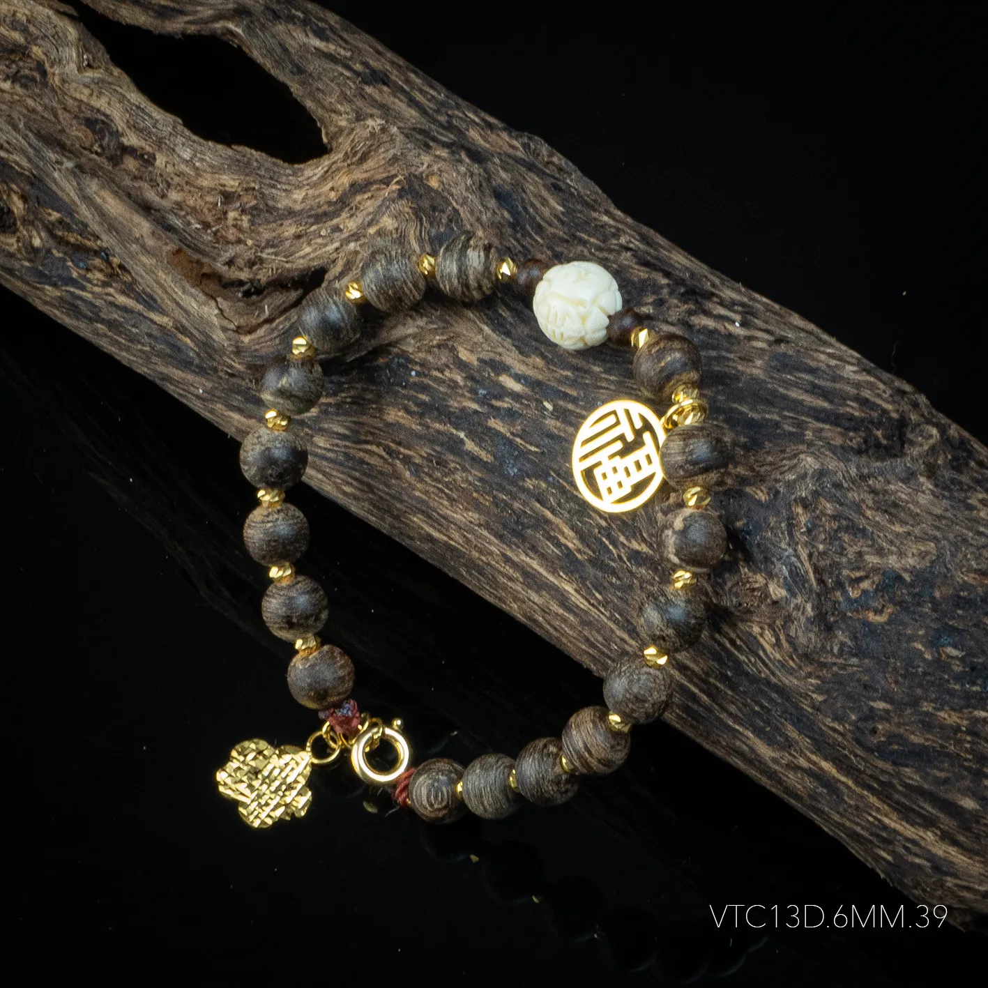 Vòng tay gỗ Trầm Hương chìm nước 6 li Hiếm mix Đá Tây Tạng và charm vàng ( kiểu 16 ) Vòng tay gỗ Trầm Hương chìm nước 6 li Hiếm mix Đá Tây Tạng và charm vàng ( kiểu 16 )